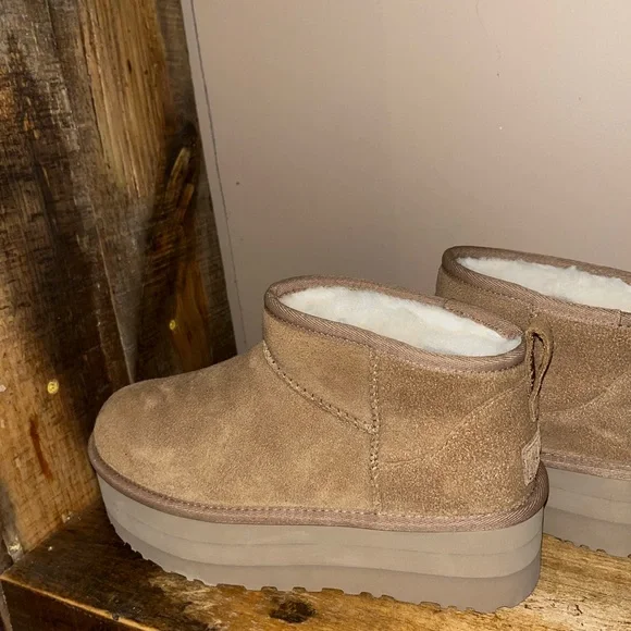 UGG Tan Suede Platform Ankle Boots - Picture 2 of 6